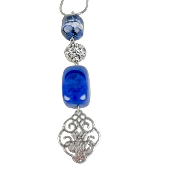 Chicos Beaded Pendant Necklace Tags Blue Silver Tone Pull Adjustable Slide Chain - Picture 4 of 10